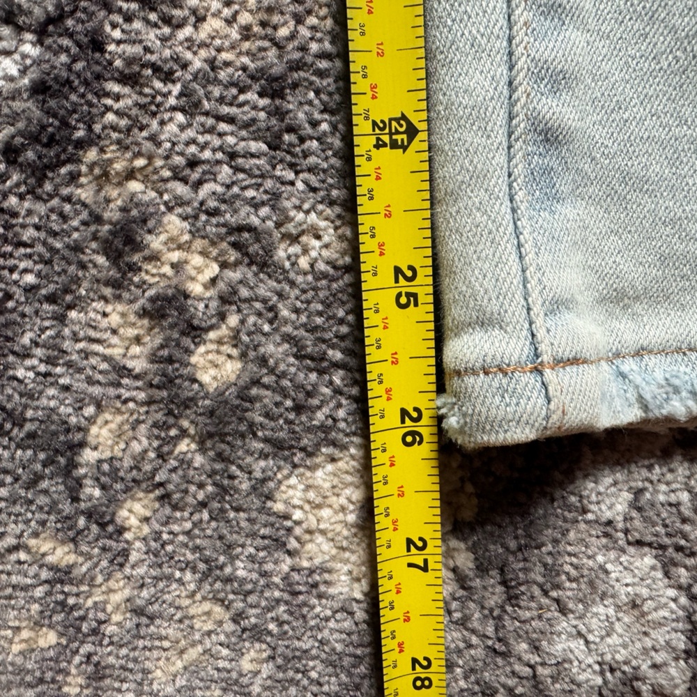 Good American Light Blue Skinny Jeans - Picture 7 of 8